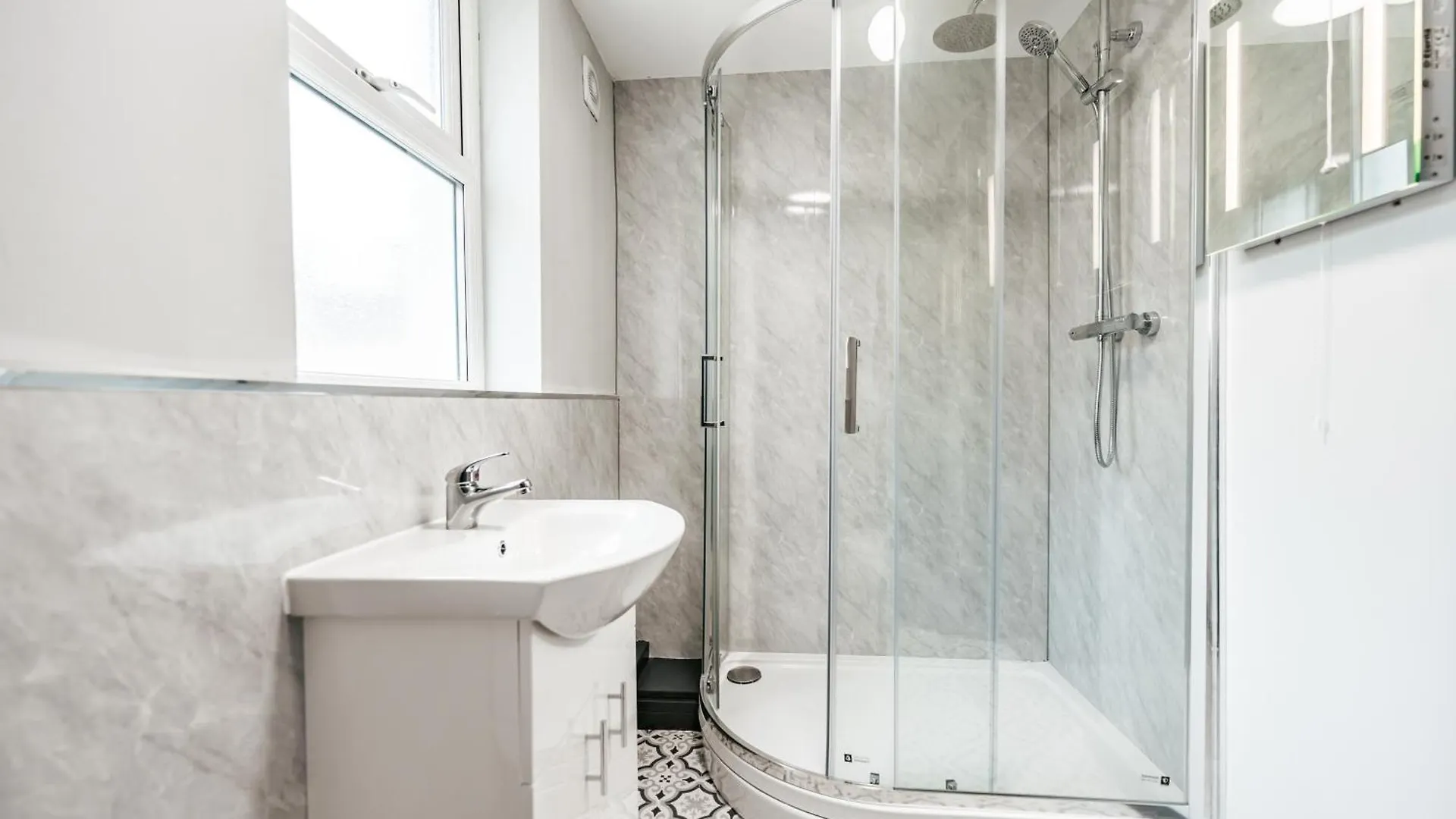 Holiday home 8 Bed House For Contract Workers Villa Stockton-on-Tees
